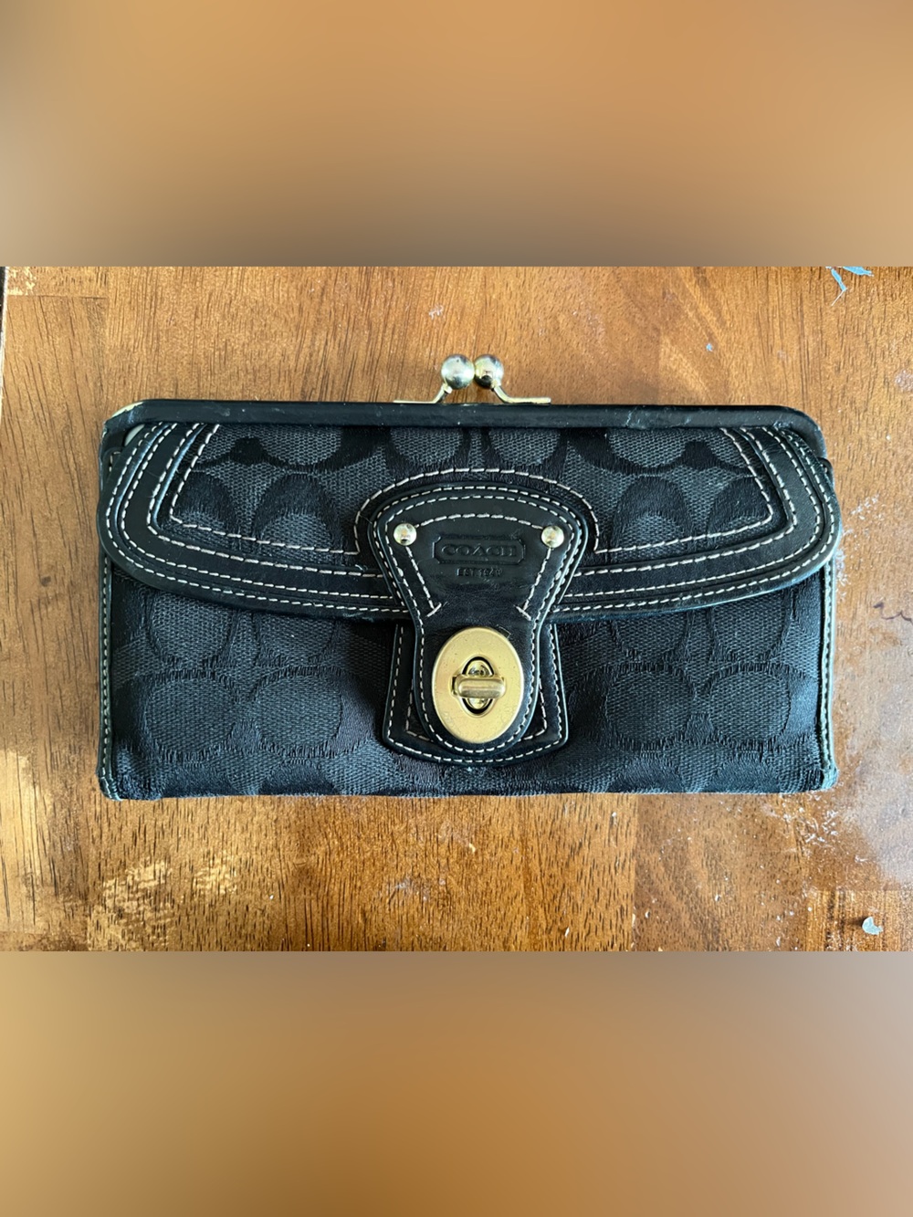 Vintage Coach legacy Black Signature kisslock Wallet